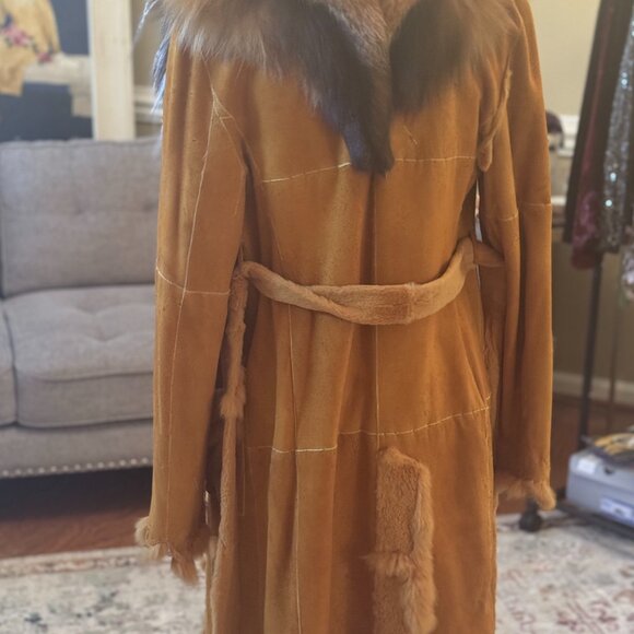 🦊 Vintage Red Fox Fur & Suede Handmade Coat – Boho Luxe Statement Piece - Picture 3 of 7